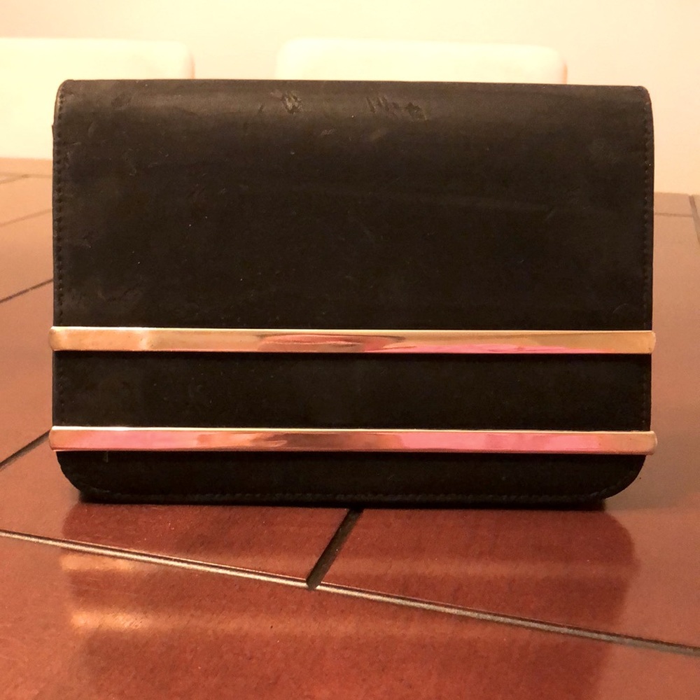 Fancy Black and Gold Purse with Gold Chain!